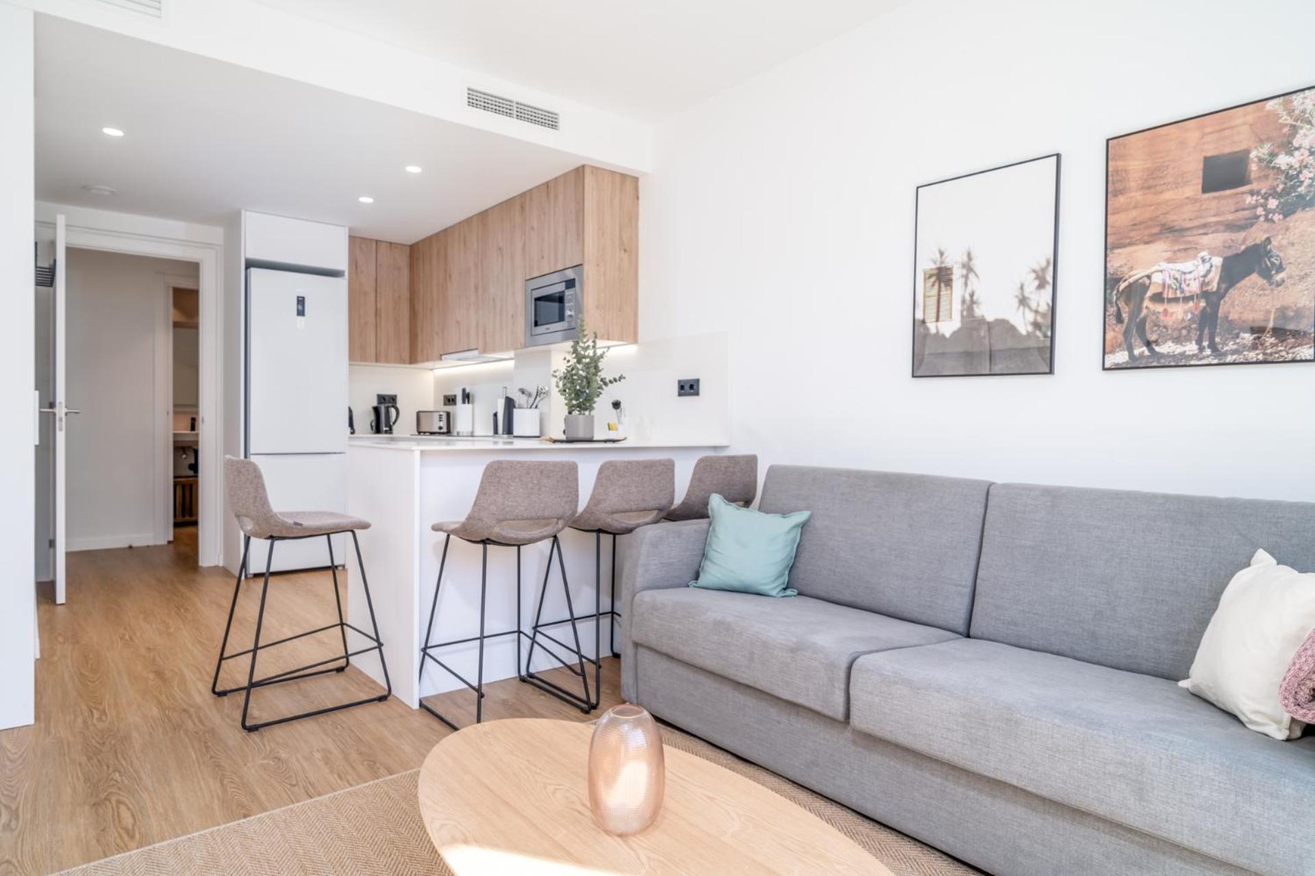 Limehome Barcelona Placa Pirineus L'Hospitalet de Llobregat Eksteriør billede